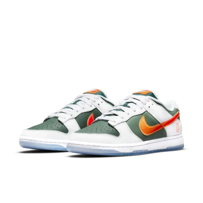 Nike Dunk Low SE NY vs. NY (DN2489-300)