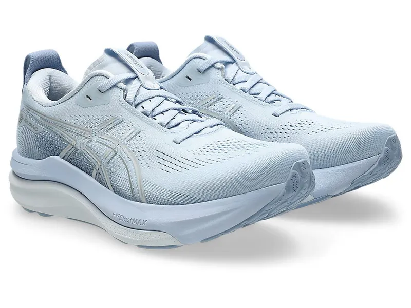ASICS GEL-KAYANO 33 “Solid Air / Soft Sky” (1012B939-400)