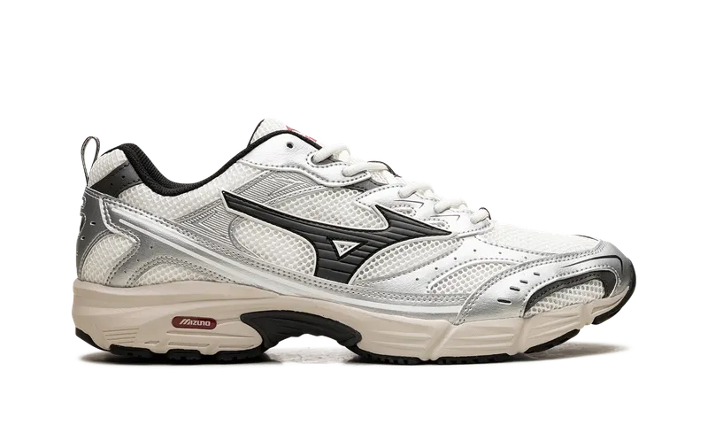 Mizuno MXR OG “Snow White Magnet Silver” (D1GA245101)