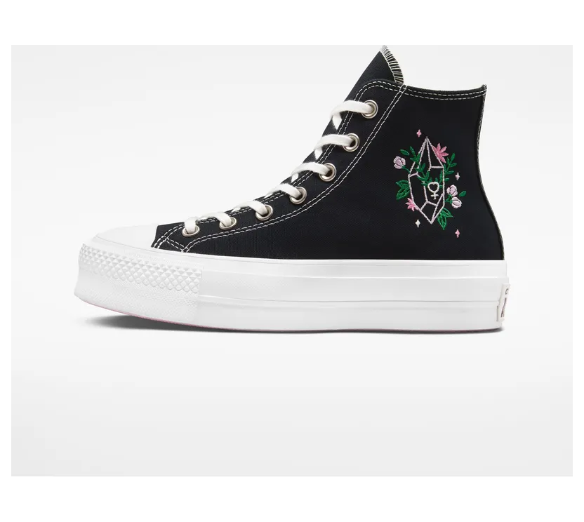 converse-chuck-taylor-all-star A03739C