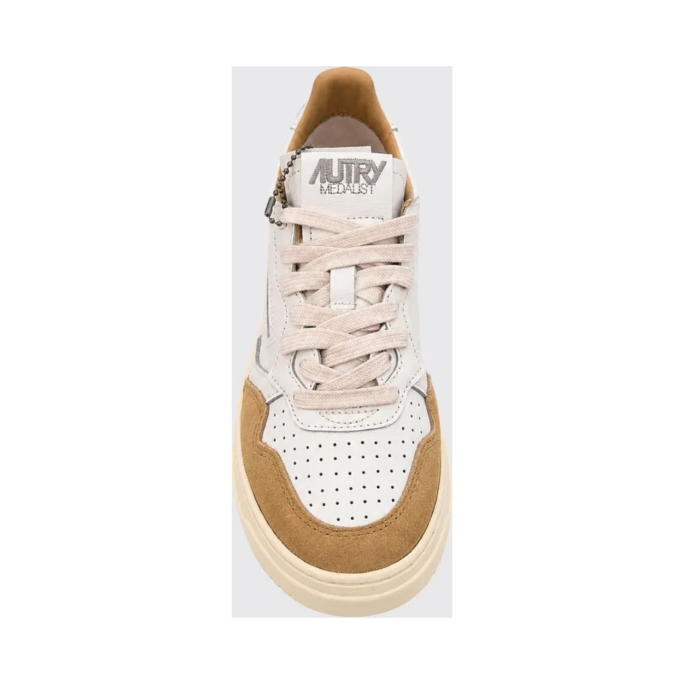 Autry Medalist Low Bicolor Leather Sneakers with Perforated Toe Ecru (AULWFT18)