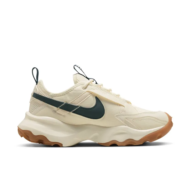Nike TC 7900 “Pale Ivory Armory Navy” (DD9682-103)