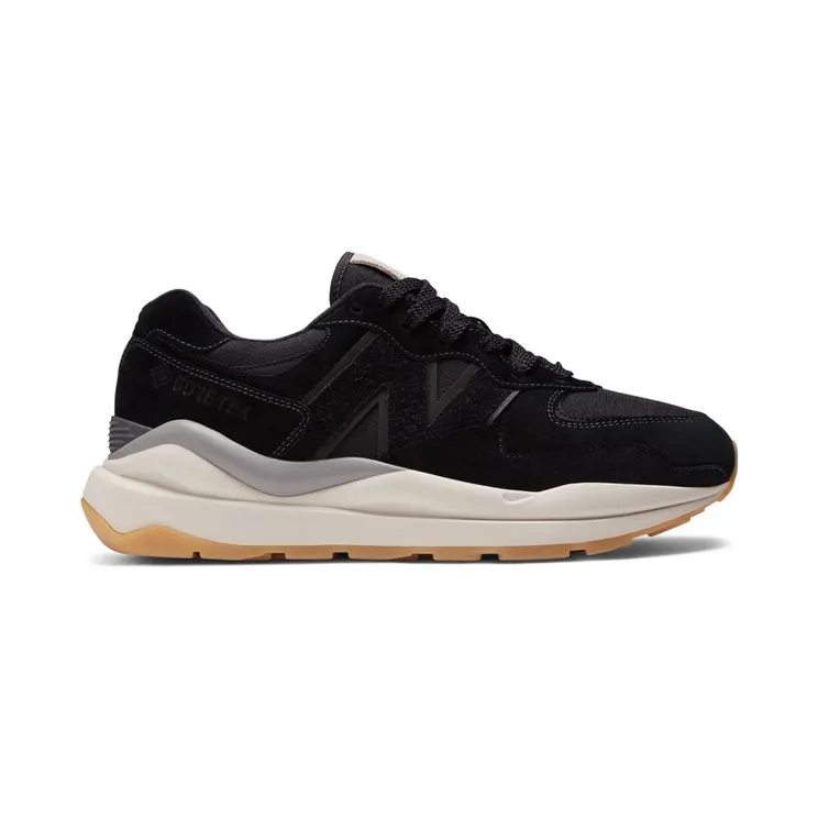 New Balance 57/40 Black / Sea Salt / Moonbeam (M5740GXB)
