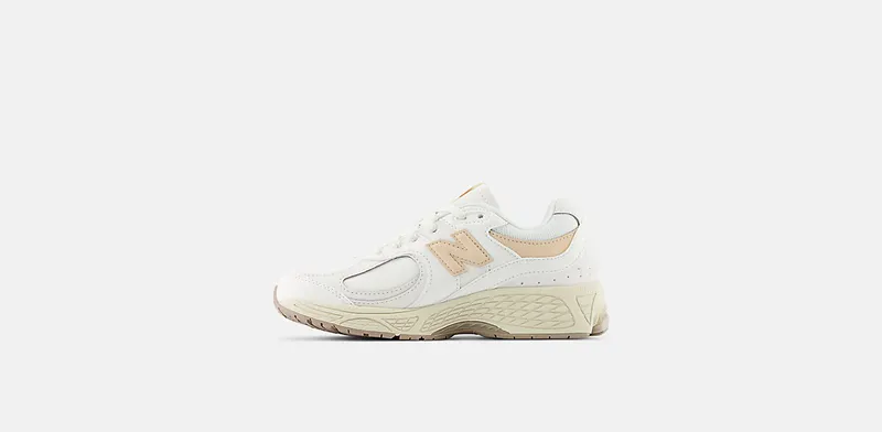 New Balance 2002 GS “Beige / White” (GC2002VF)