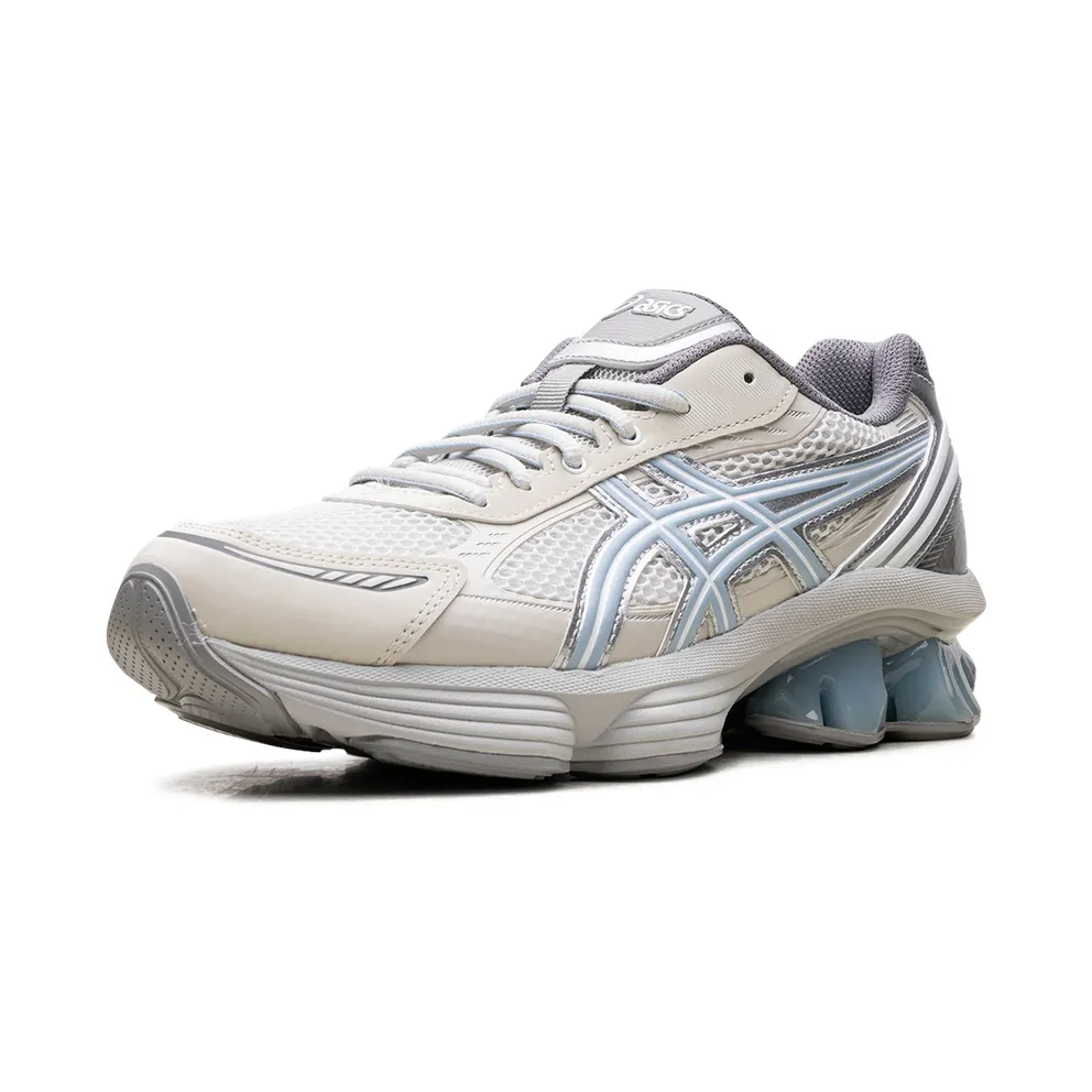 Asics Gel-Kinetic Fluent “EMMI – Cream / Soft Sky” (1203A958-100)