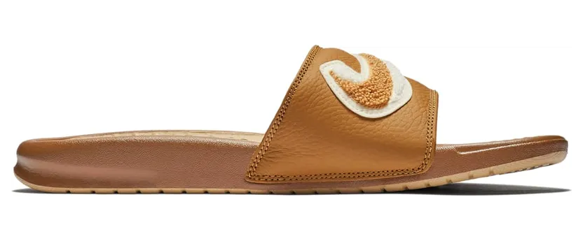 nike-benassi AO2805-200