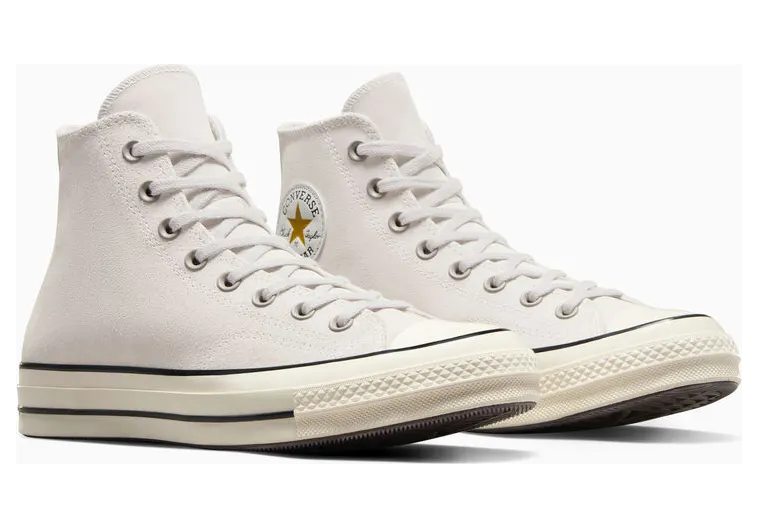 converse-chuck-taylor-all-star A05600C