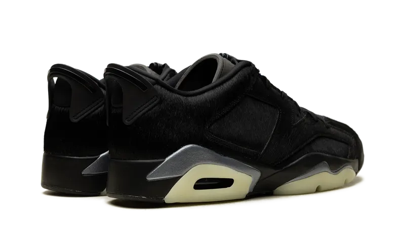 Air Jordan 6 “Blackout” (IO9786-001)