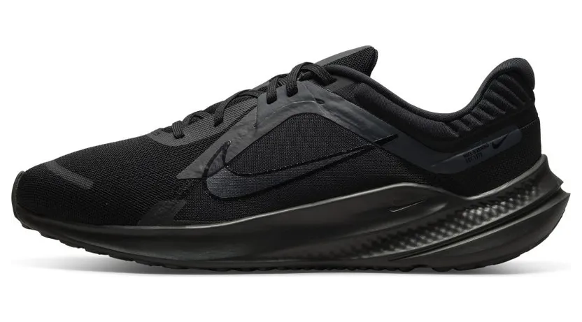 Nike Quest 5 voor heren (straat) Zwart (DD0204-003)