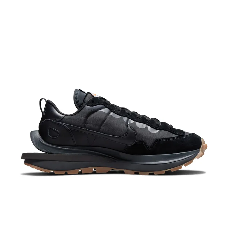 Nike x Sacai VaporWaffle Black Gum (DD1875-001)
