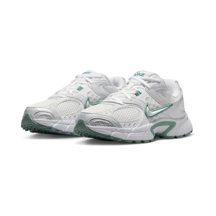 nike-v5-rnr HQ7901-106