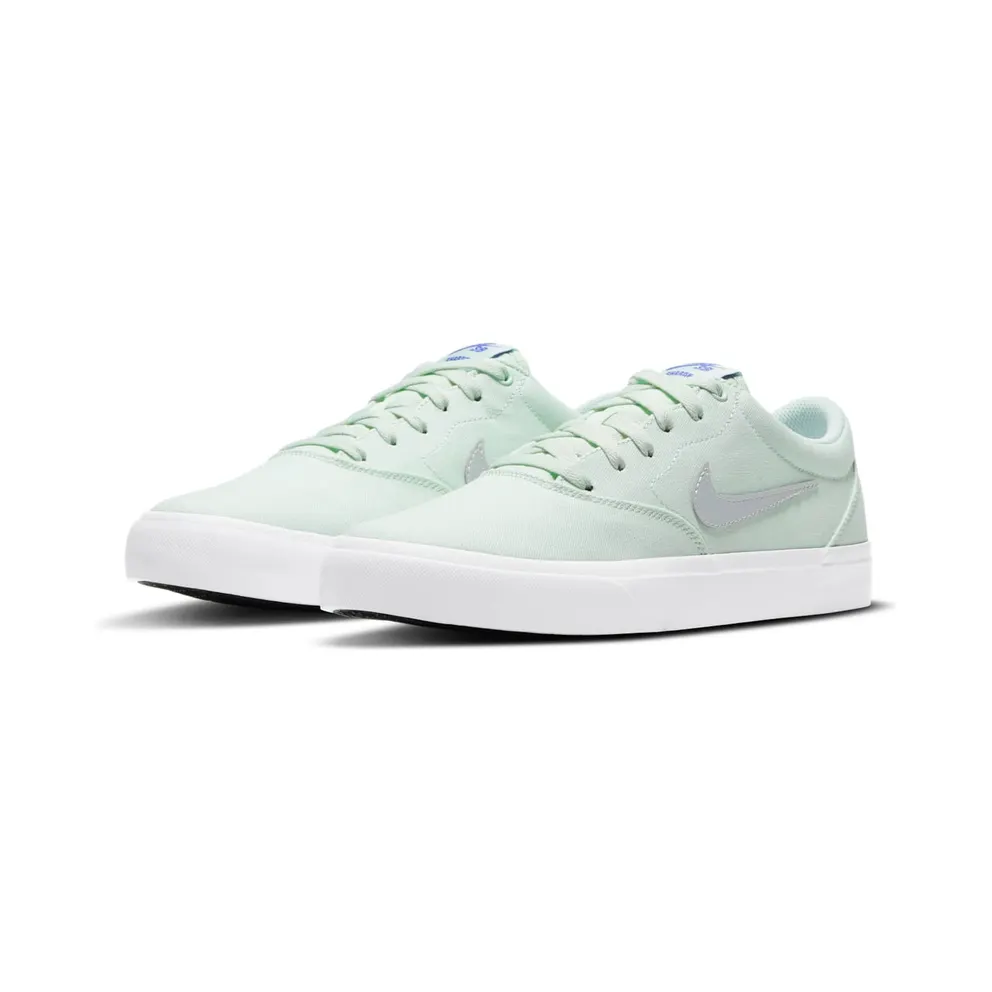 Nike SB Charge Canvas “Barely Green / Sapphire / Metallic Platinum” (CD6279-302)