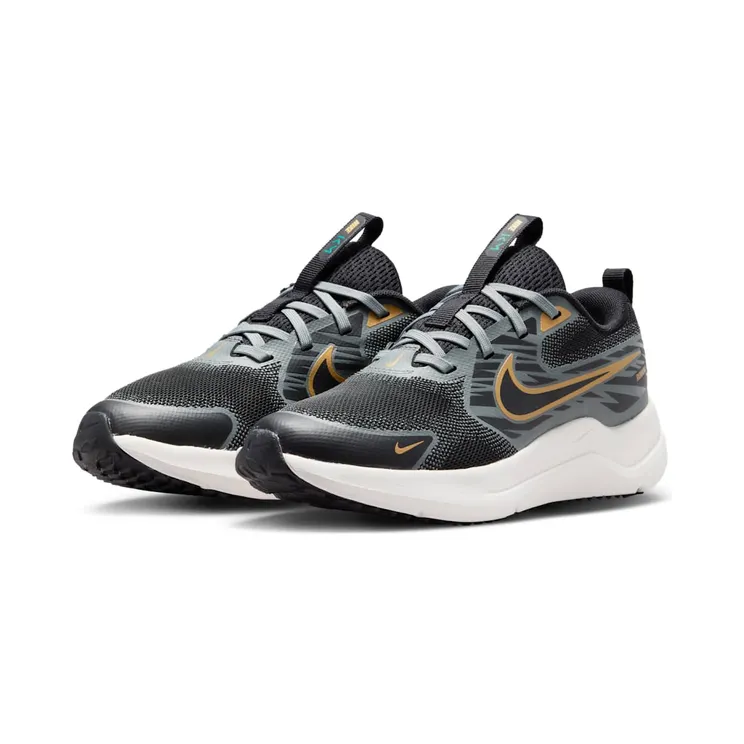 nike-cosmic-runner IR0725-001