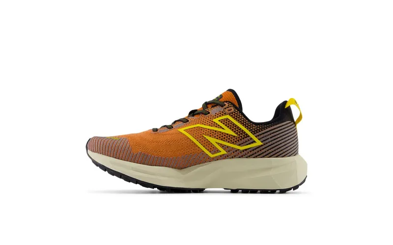 New Balance FuelCell Venym Orange