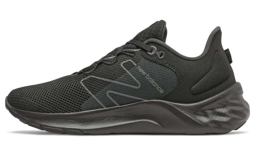 new-balance-sneaker MROAVSK2