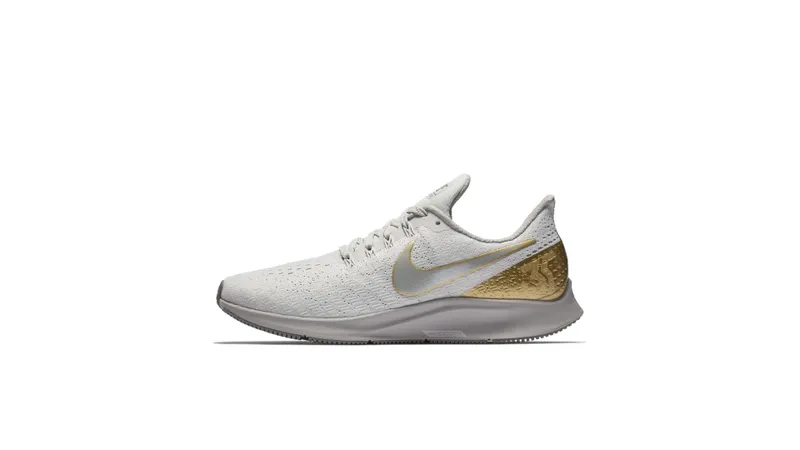 Nike Air Zoom Pegasus 35 Vast Grey Metallic Platinum (W) Vast Grey/Metallic Platinum-Atmosphere Grey-Gunsmoke (AV3046-001)