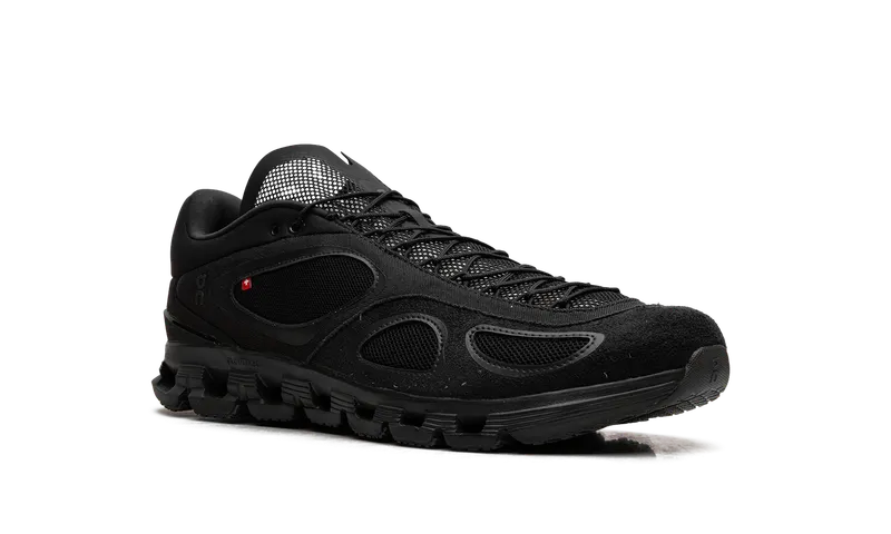 On Running Cloud X “FKA Twigs Black” (3MF10910553)