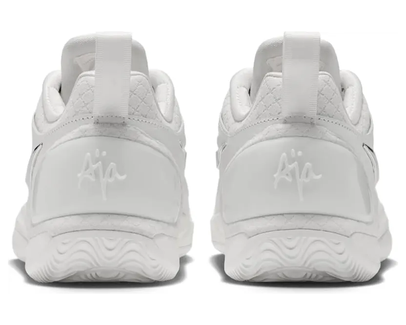 Nike A’Two “White Label” (IX1852-100): alles wit, alles in de details (6)