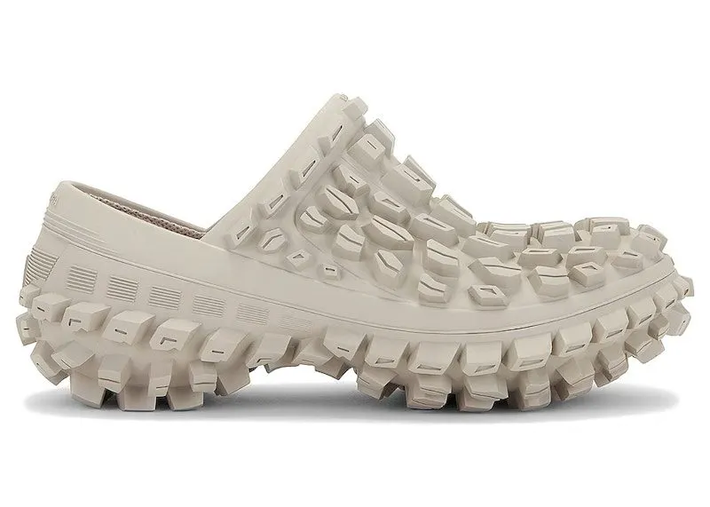 Balenciaga Defender Clog Beige (735252 W3CV2 9700)