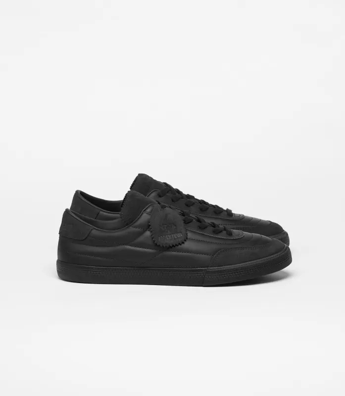 Veja X Arpenteur Panenka “Black” (UR0222345)