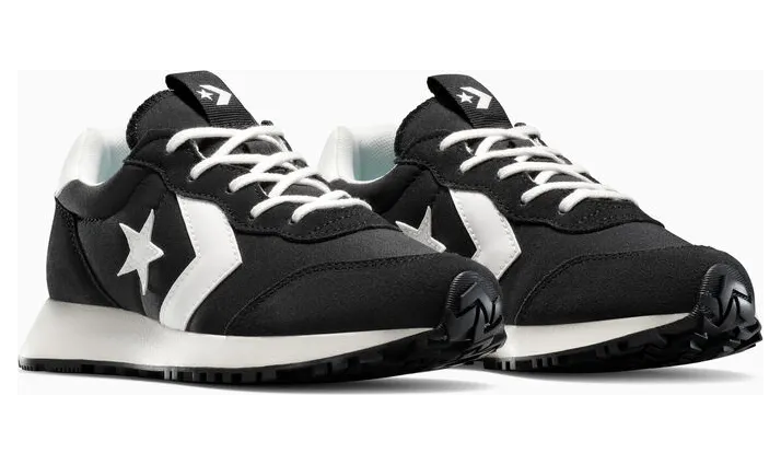 converse-sneaker A15577C