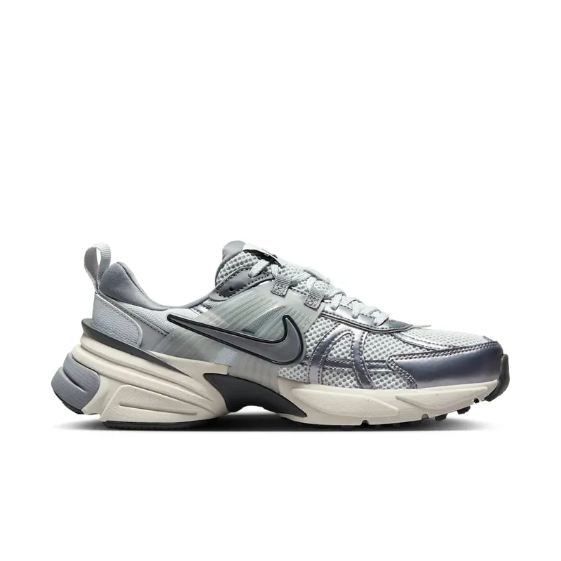Nike V2K Run (pure platinum / mtlc cool grey / wolf grey) – FD0736-003