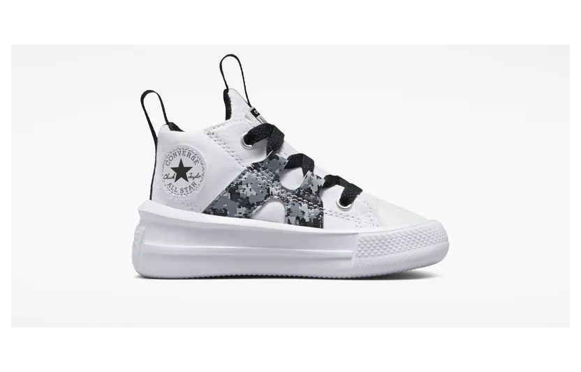 converse-chuck-taylor-all-star A03647C