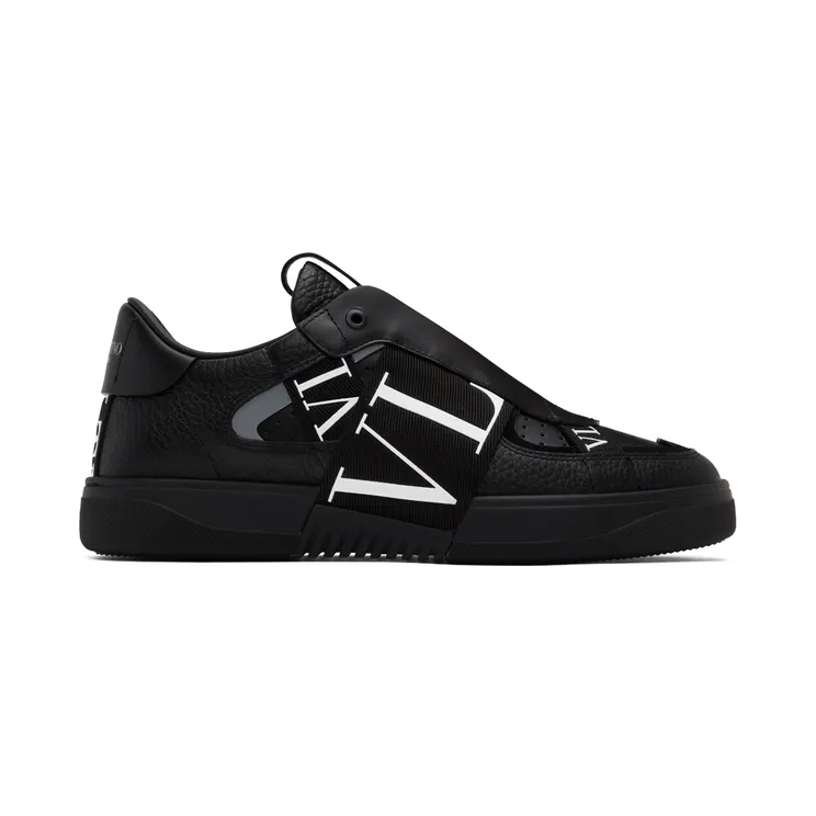 Valentino Garavani Black VL7N Low-Top Sneakers (1Y2S0E02WRQ)