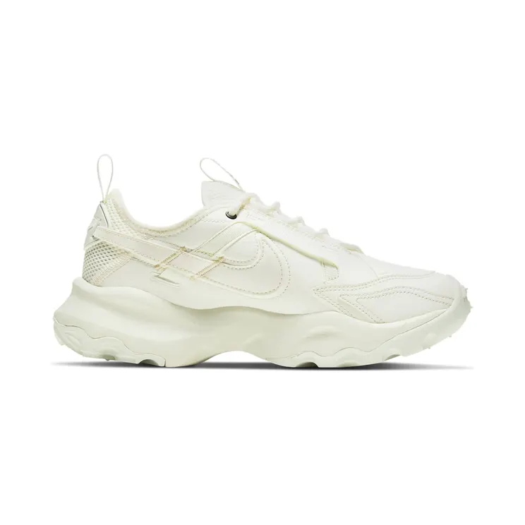 nike-tc-7900 DD9682-100