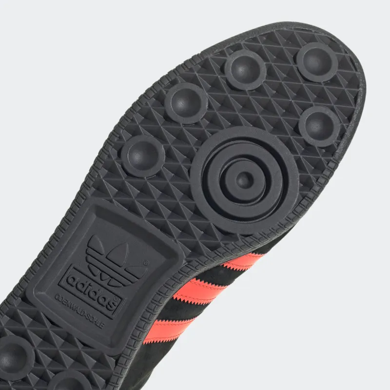 Adidas Brussels Core Black / Bright Red / Gold Metallic (GZ2044)