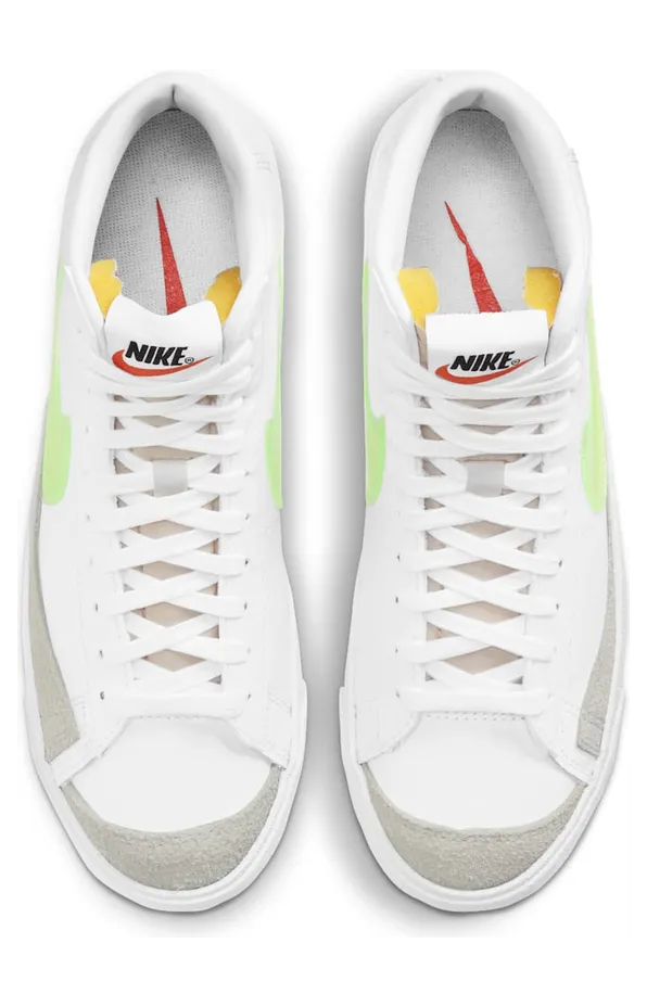 nike-blazer DJ3050-100