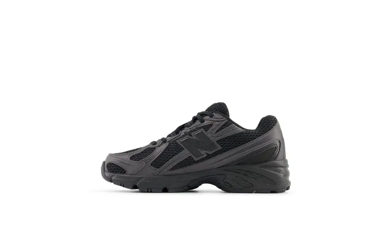 New Balance 740 GS “Triple Black” (GR740BO)