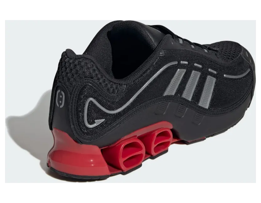 adidas Megaride O1 “Black/Scarlet”: donkere daily met rood accent (4)