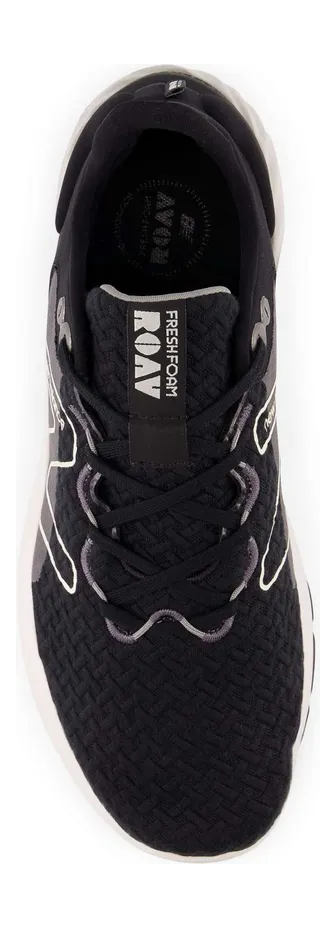 new-balance-sneaker MROAVHK2