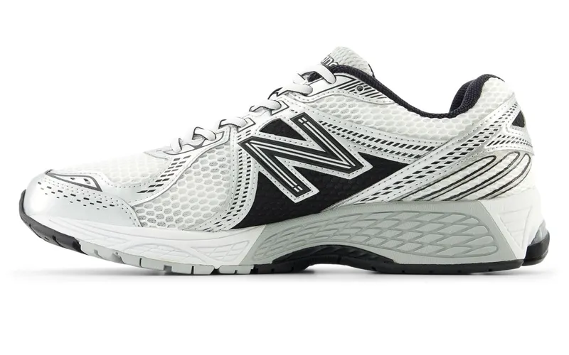 New Balance 860v2 Black White Silver (ML860XD)