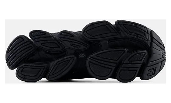 New Balance 2000 “Triple Black”: het zwarte werkpaard (5)