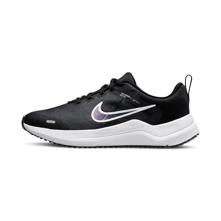 Nike Downshifter 12 (straat) “Black / Dark Smoke Grey / White” (DM4194-003)