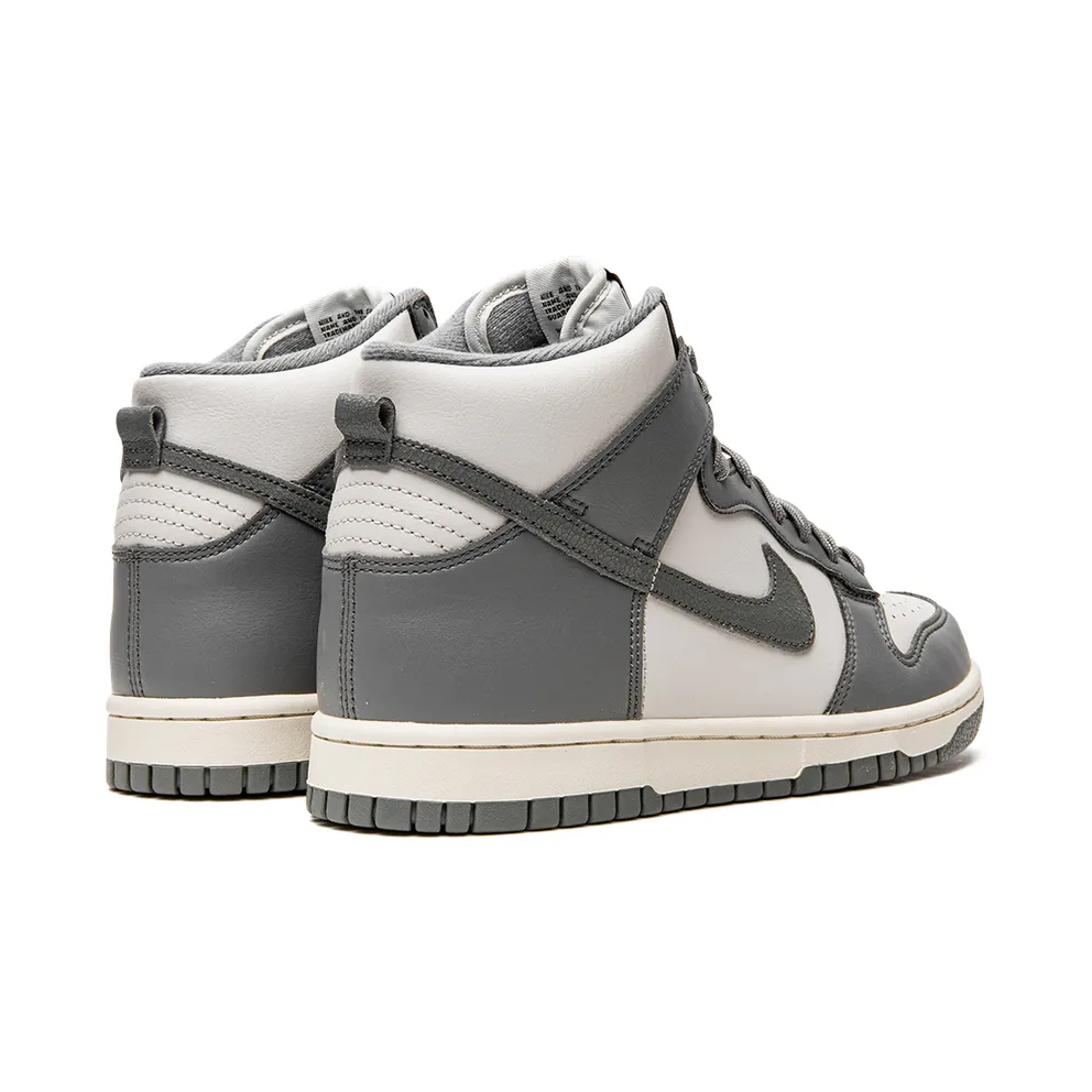 Nike Dunk High SE (GS) “Grey/Sail” (DM1028-001)