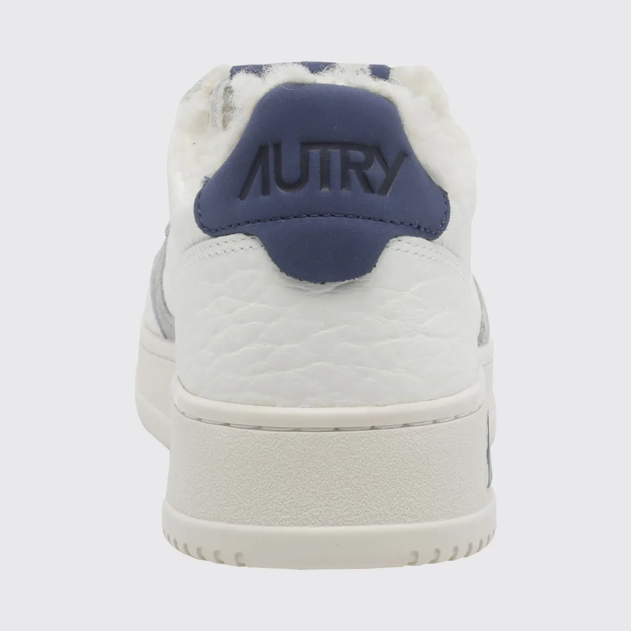 Autry Medalist Low Sneakers in Grained Leather with Shearling Lining White (AUXMNE20) (3)