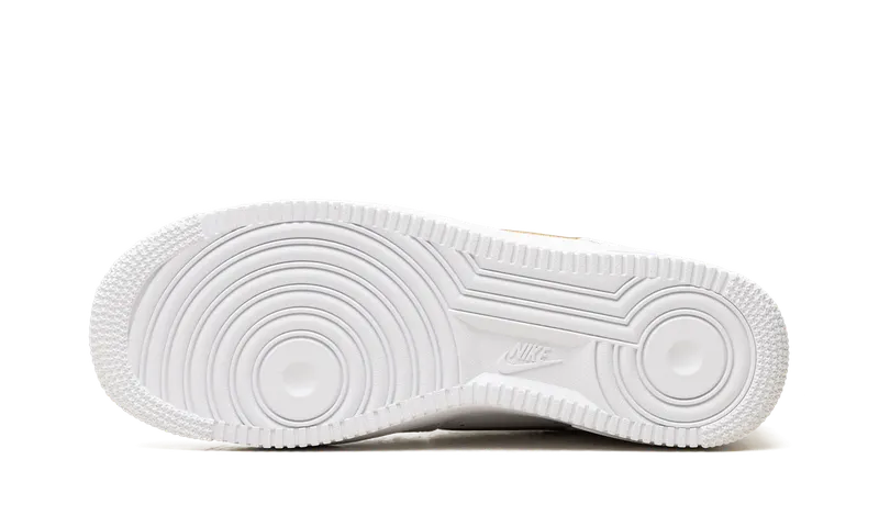 Nike Air Force 1 ’07 “White / Parachute Beige” (FJ4146-124)