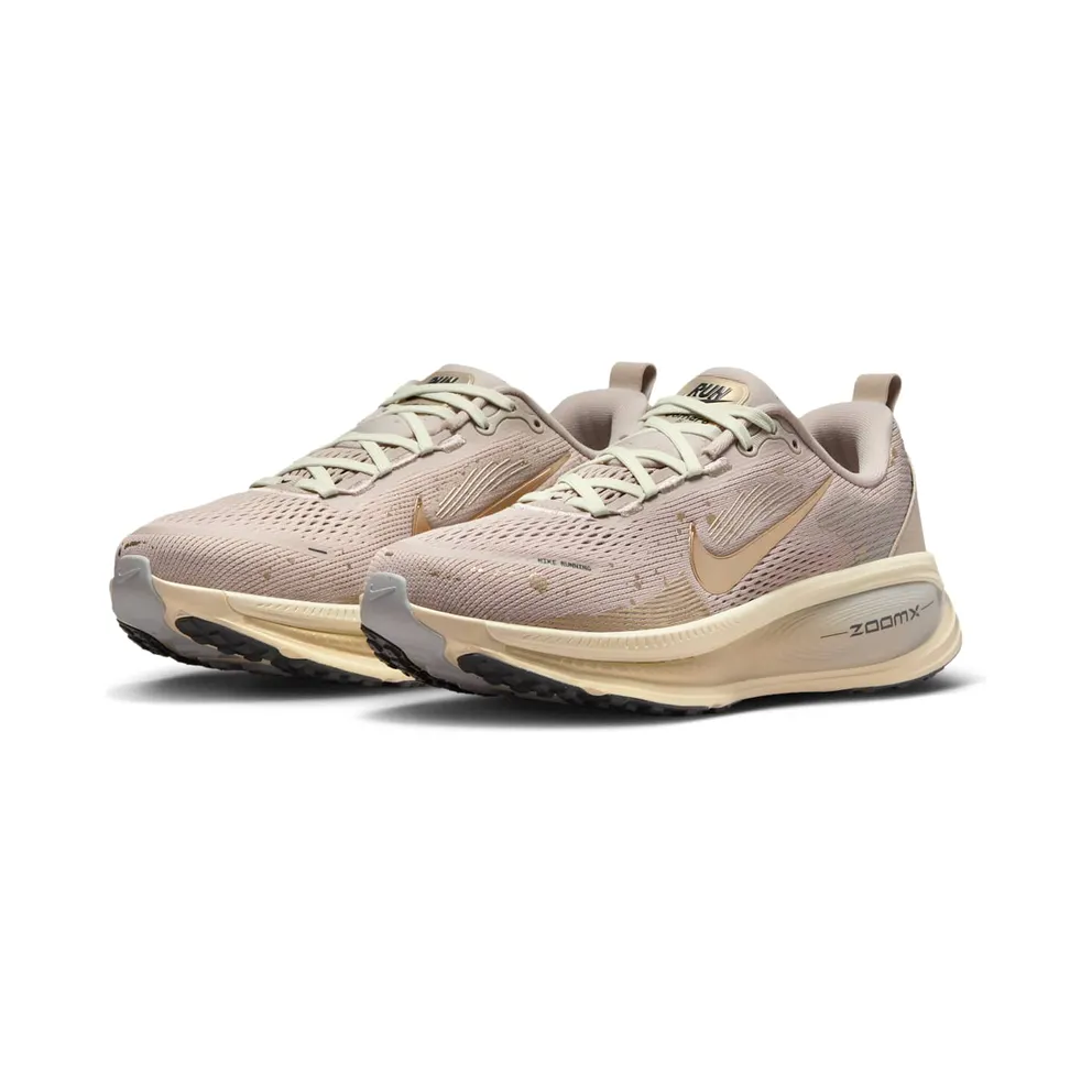 Nike Vomero 18 SE Cream Coconut Milk Metalic Gold Grain (IF4463-200)
