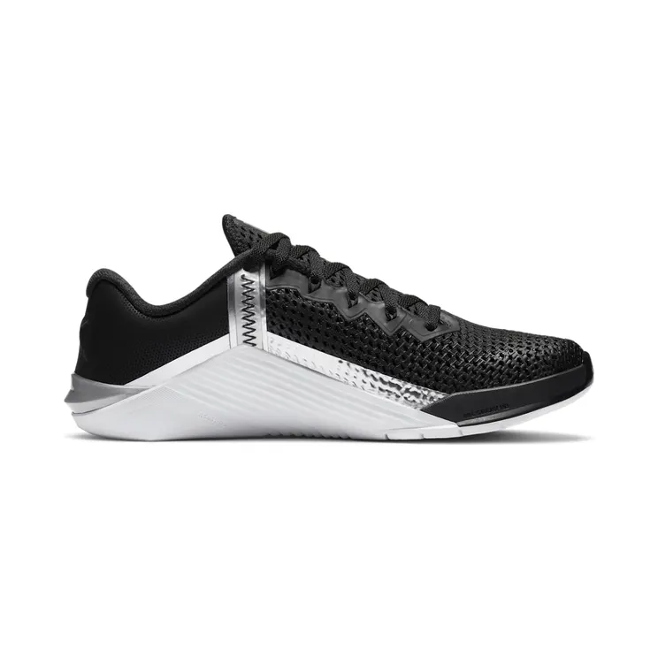 nike-metcon AT3160-010