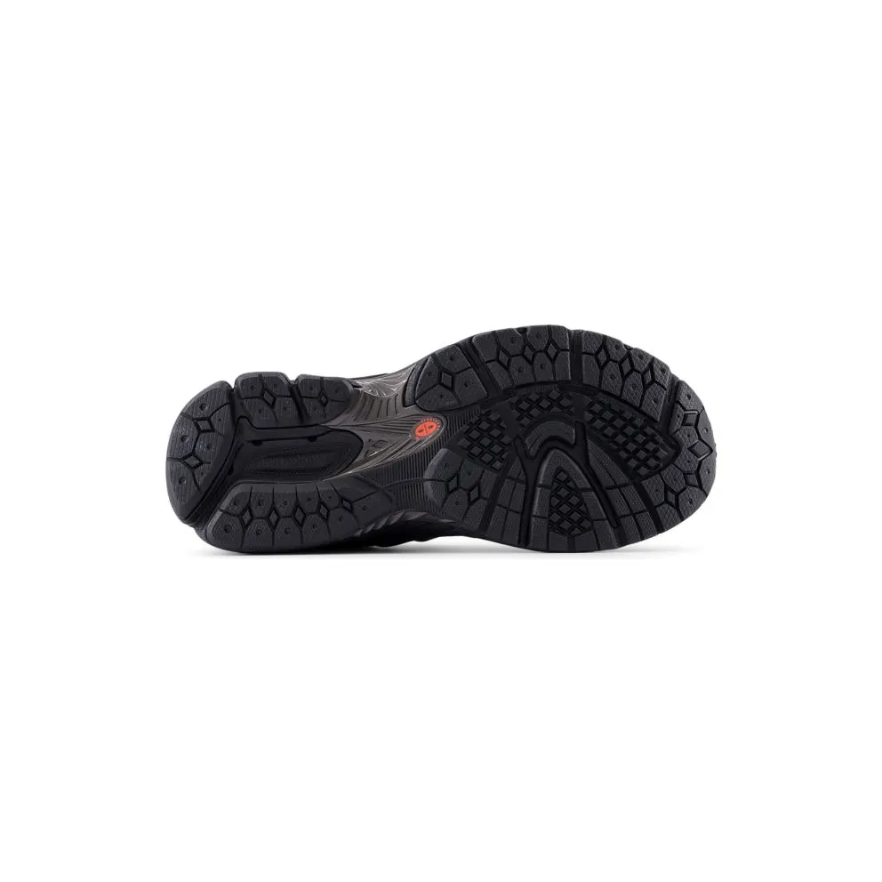New Balance 2002 Black (GC2002RX)