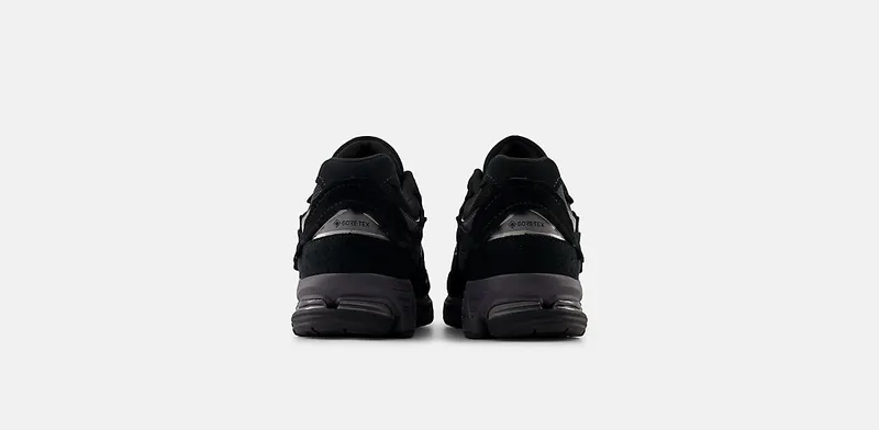New Balance 2002R Gore-Tex “Protection Pack – Black” (U20023MB)