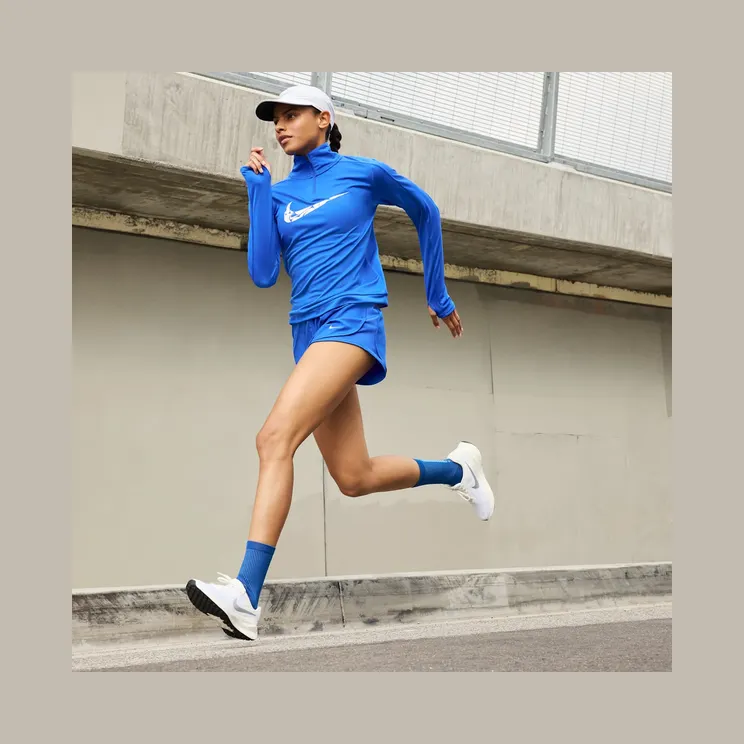 nike-revolution FB2208-101