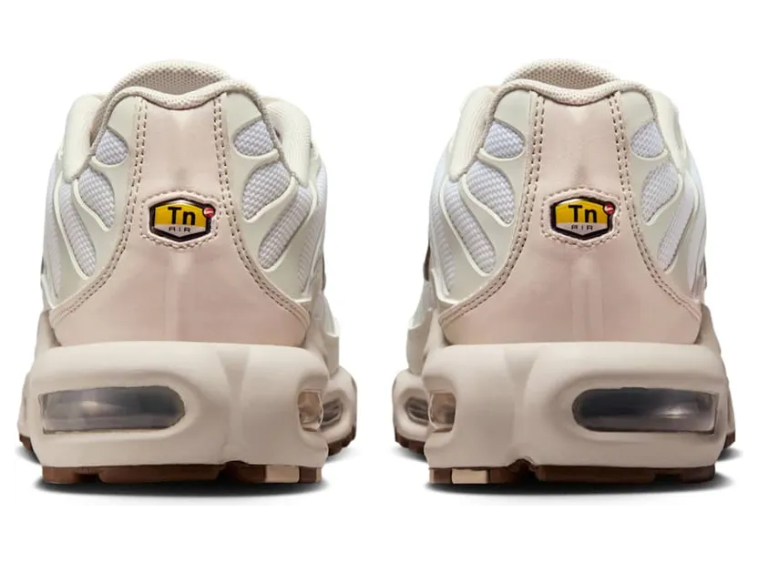 nike-air-max IO0657-100
