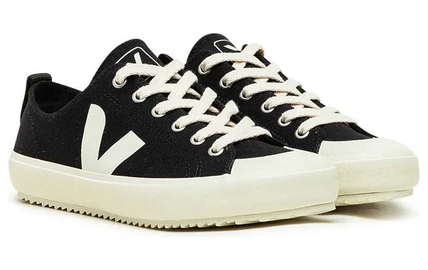 Veja Nova Canvas Black Pierre (NA011397B)