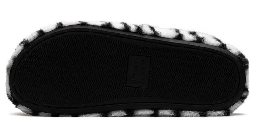 bravest-studios-sneaker BS96