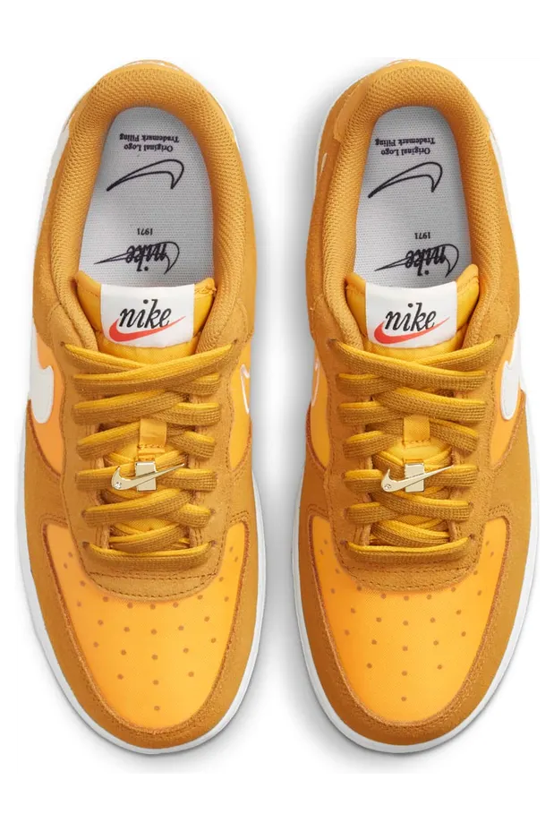 nike-air-force DA8302-700