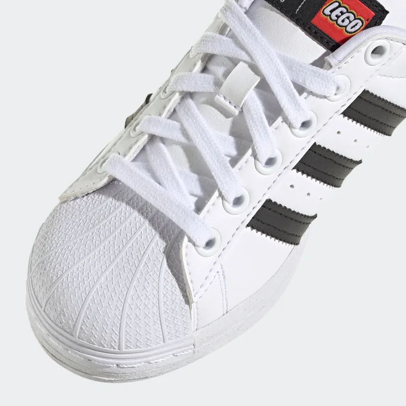 Adidas adidas x LEGO® Superstar Cloud White / Core Black / Pantone (GV8885)